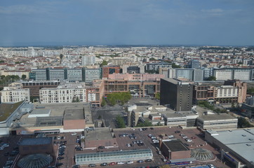 Fototapeta premium Vision en hauteur de la gare Part Dieu a Lyon