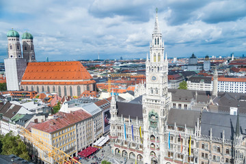 Fototapeta na wymiar Munich city scape from St. Peter's church, Germany