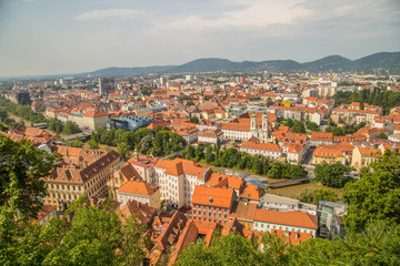 Obraz premium Panorama und Sehenswürdigkeiten von Graz, Hauptstadt der Steiermark, Österreich