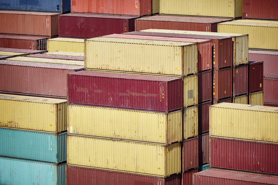 Storage containers