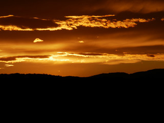 Feuriger Sonnenuntergang