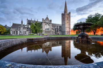 Naklejka premium Katedra św. Patryka w Dublinie, Irlandia