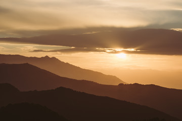Tramonto in montagna
