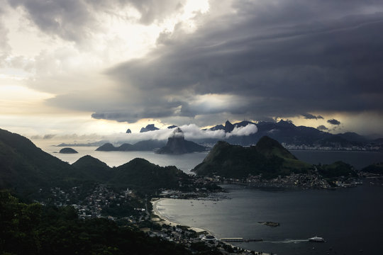 Rio de Janeiro before a thunderstorm