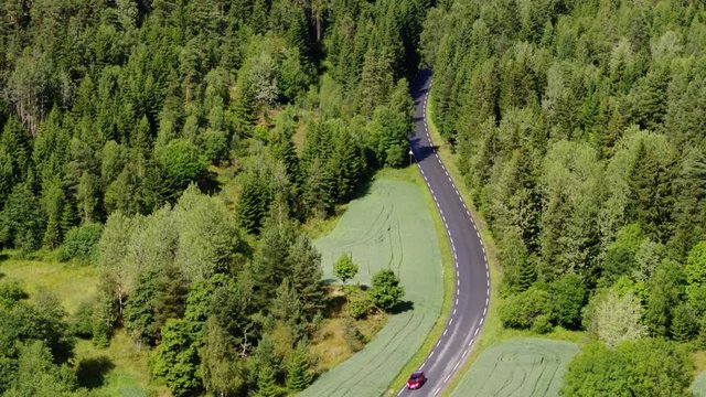 The Midtveien Road
