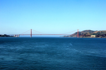 Classic panoramic view of famous Golden Gate Bridge in summer, San Francisco, California, USA