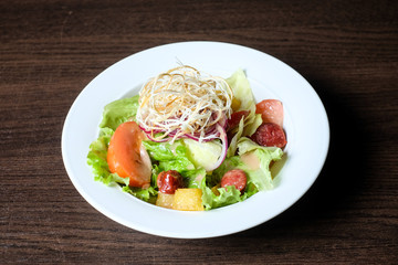 salad with sausages