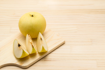 カットフルーツ　梨