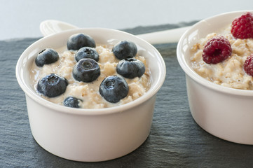 oatmeal porridge with berries