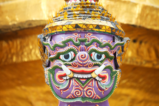 mask of demon which support golden chedi