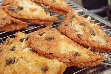 Crispy fried mussels with egg