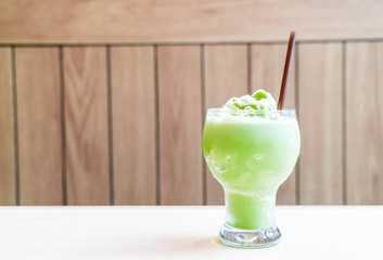 green tea (milkshake)