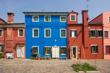 Fototapeta na wymiar Case colorate di Burano a Venezia
