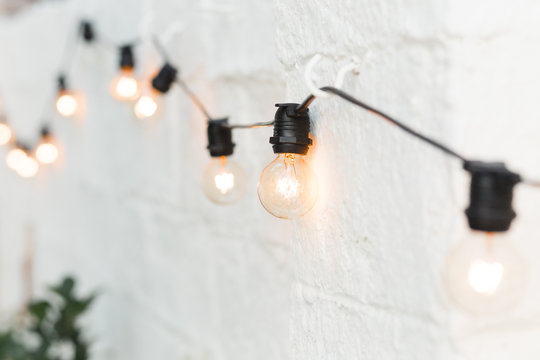 Simple light garland