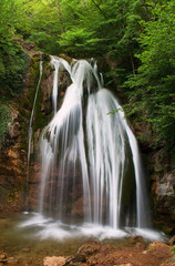 Fototapeta na wymiar waterfall