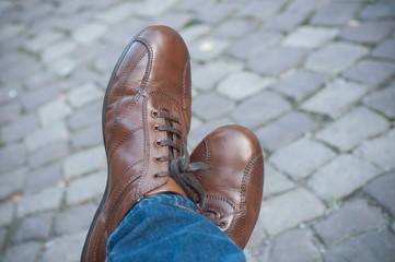 chaussures en cuir  en extérieur