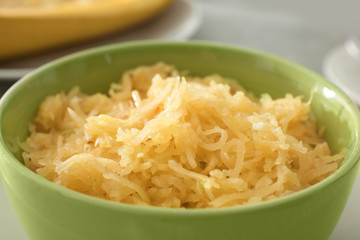 Bowl with tasty spaghetti squash, close up