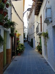 Petite rue de montagne fleurie andalousie Espagne