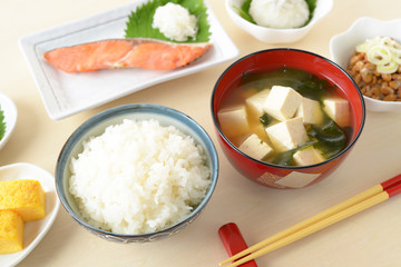 おいしそうな和風朝食