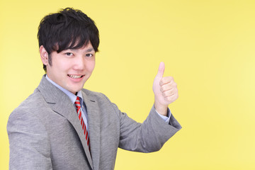 喜ぶビジネスマン