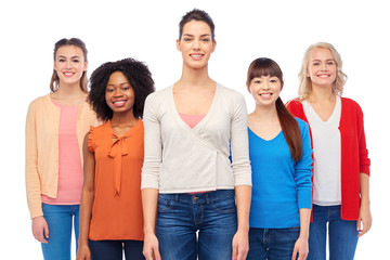 Obraz premium international group of happy smiling women