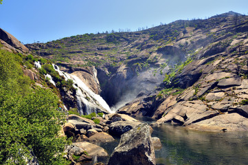 Fototapeta na wymiar Waterfall of ezaro