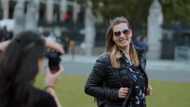 Photo Shoot in London - young woman poses for the perfect picture in slow motion