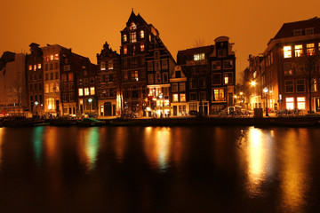 Obraz premium Amsterdam bei Nacht