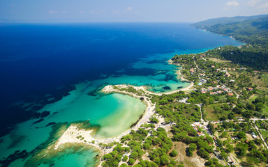 Fototapeta premium Sea shore under clear sky
