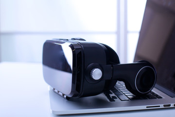 Naklejka premium Virtual reality equipment in the laboratory Laptop with remote diagnostic medical equipment