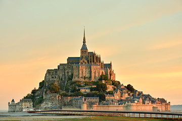 Le Mont Saint-Michel in Normandy - obrazy, fototapety, plakaty