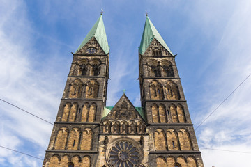 Fototapeta na wymiar Towers of the historical Dom church in Bremen