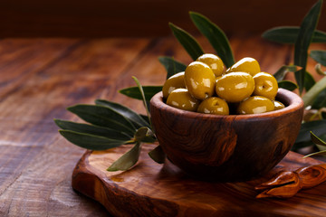 Green greek olives