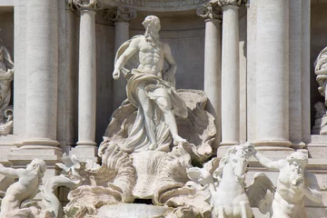 Papier Peint photo Fontaine Detail from Trevi fountain in Rome, Italy - Oceanus statue