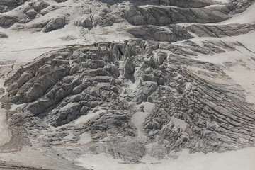Photo sur Plexiglas Glaciers Gros plan sur un glacier avec ses fissures glaciaires