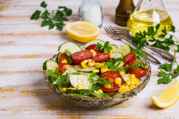 Salad with raw vegetables