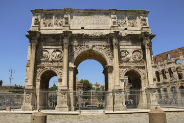 Fototapeta premium Arch of Constantine in Rome, Italy.