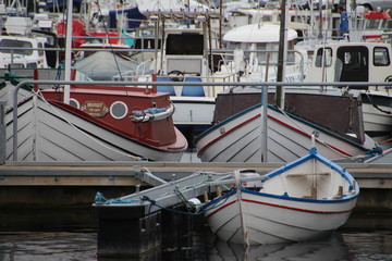 Fototapeta na wymiar Fischerboot auf den Färöer Inseln