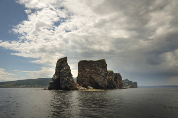 Le Rocher Perc&eacute;