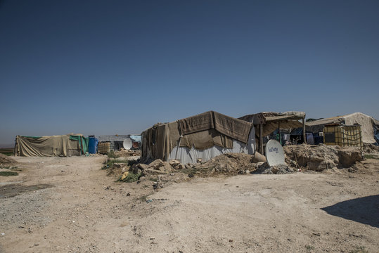 unofficial refugee camp in Reyhanli
