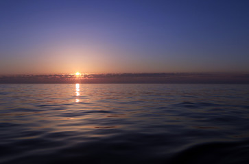 Atmosphärischer Sonnenuntergang