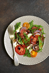 Colorful tomato salad 