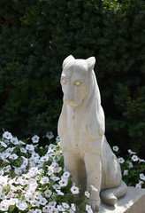 lion statue