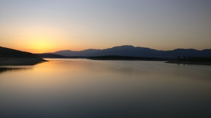 Fototapeta na wymiar Dam Koprinka sunset