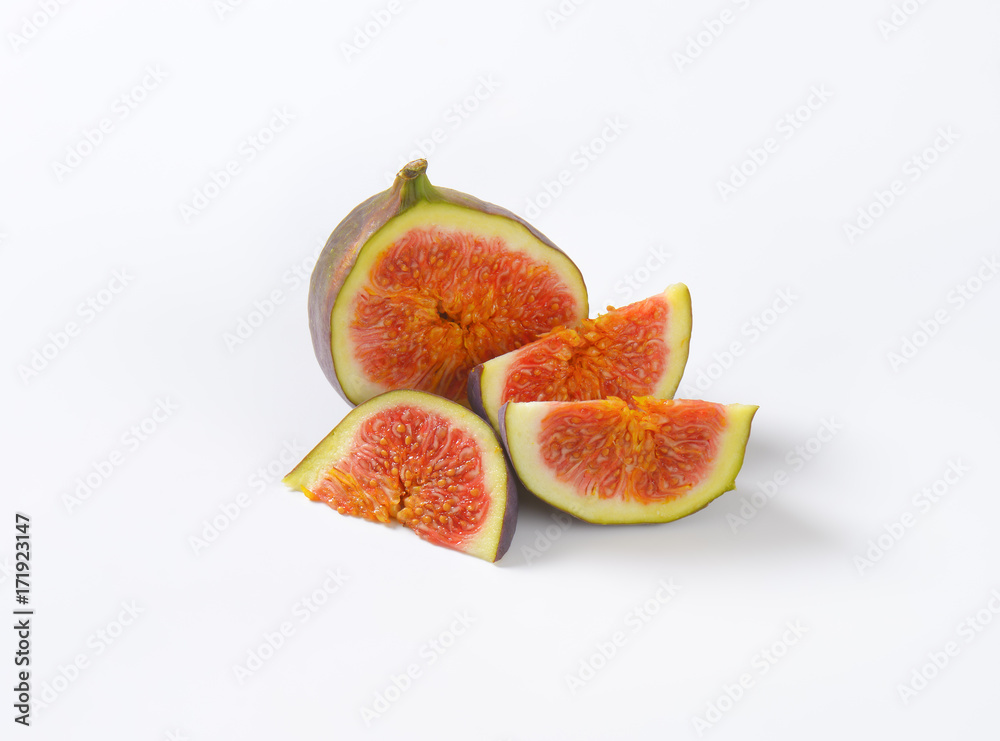 Wall mural fresh sliced fig