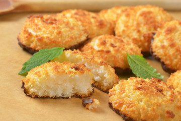 sweet coconut cookies