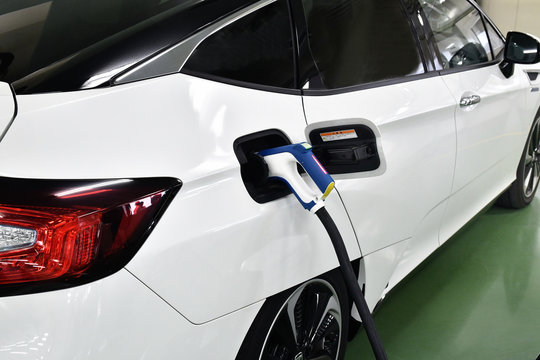 燃料電池自動車
