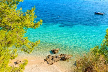 Foto op Plexiglas Gouden Hoorn strand, Brac, Kroatië Uitzicht op het prachtige strand met turquoise zeewater in de stad Bol, het eiland Brac, Kroatië
