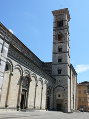 Fototapeta na wymiar Beautiful Cathedral in Prato, Tuscany, Italy