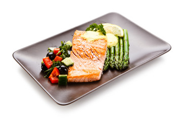 Grilled salmon and asparagus 